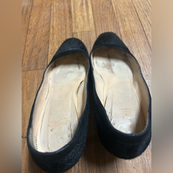 Christian Louboutin - Picture 7 of 7